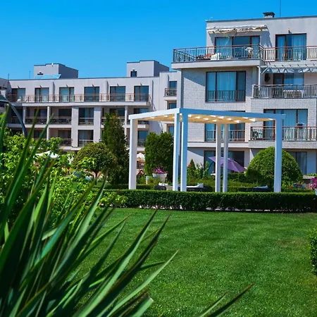 June One Bedroom Sea View Diamond Apartmán Sarafovo