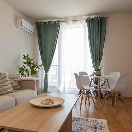 Apartmán June One Bedroom Sea View Diamond *